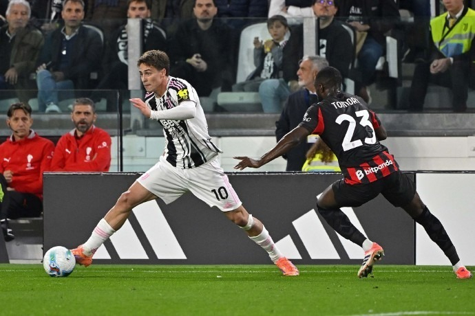 2025 赛季回顾：大谷翔平在夺冠庆典上向洛杉矶球迷承诺，2026 年将冲击个人第四座 MVP