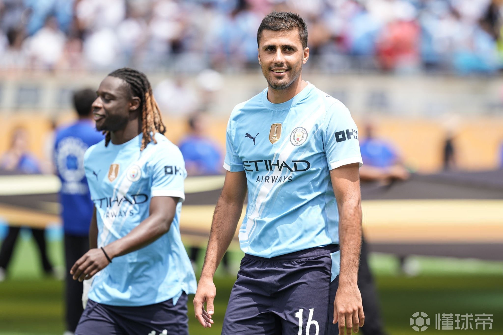 国乒新增一位世界冠军！林诗栋全勤 王楚钦三线作战