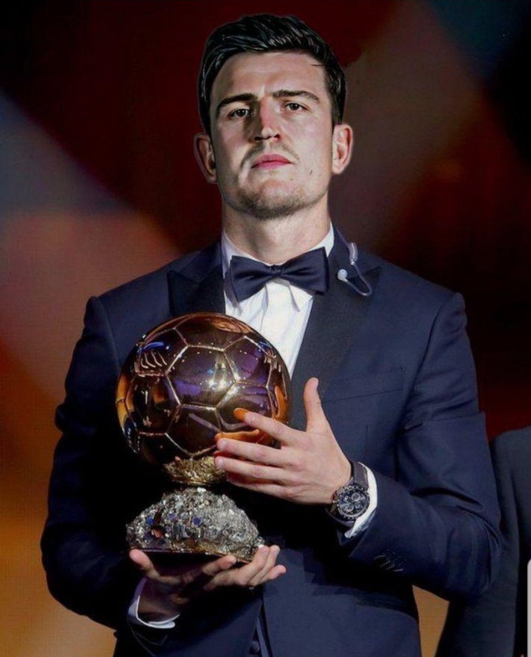 再遭失利，内马尔不满自己被换下并直接返回更衣室