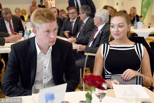 拜仁“小王子”卡尔的巨星之路 偶像梅西但不想和谁比较